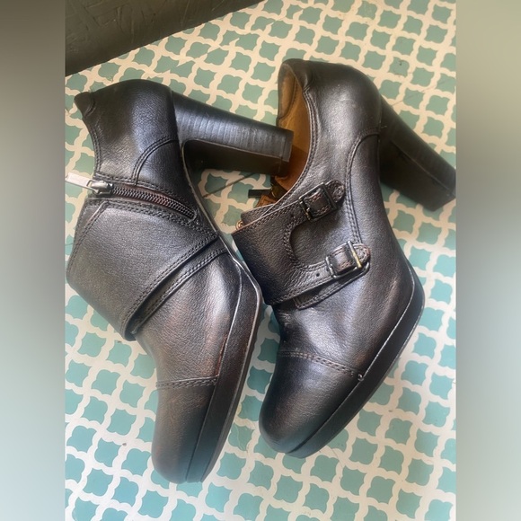 CLARKS Bendables Women's Double Monk Strap Ankle Boot Booties 12 - Picture 2 of 7